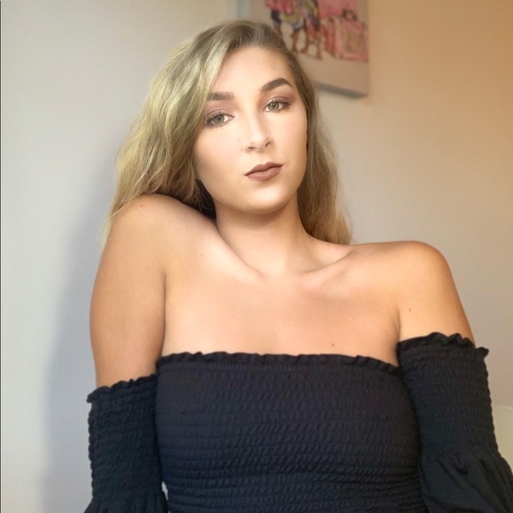 Meet your Posher, Jillian - Picture 1 of 1